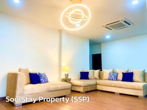 LINE_ALBUM_Modern Luxury 15.6 mb_240503_16