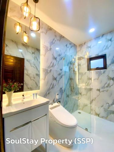 LINE_ALBUM_Modern Luxury 15.6 mb_240503_25