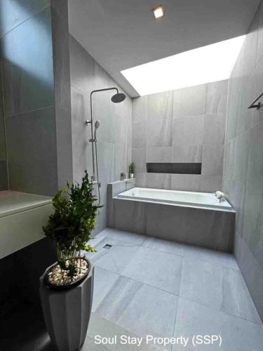 448565721 374925858937405 2373733406883437277 n